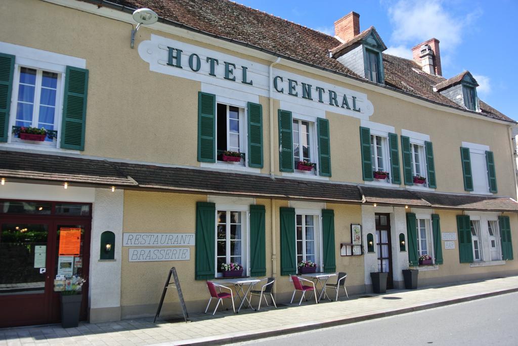 Hotel Le Central Boussac  Exterior foto